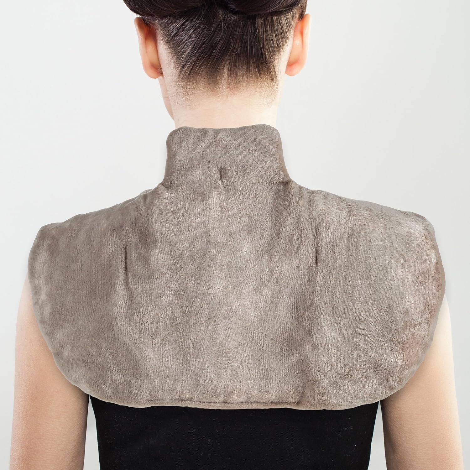 Electric Neck and Shoulder Warmer – Heating Pad with 3 Settings, Auto Shut-Off, Front Clasp, and Long Detachable Cord by Bluestone (Tan)